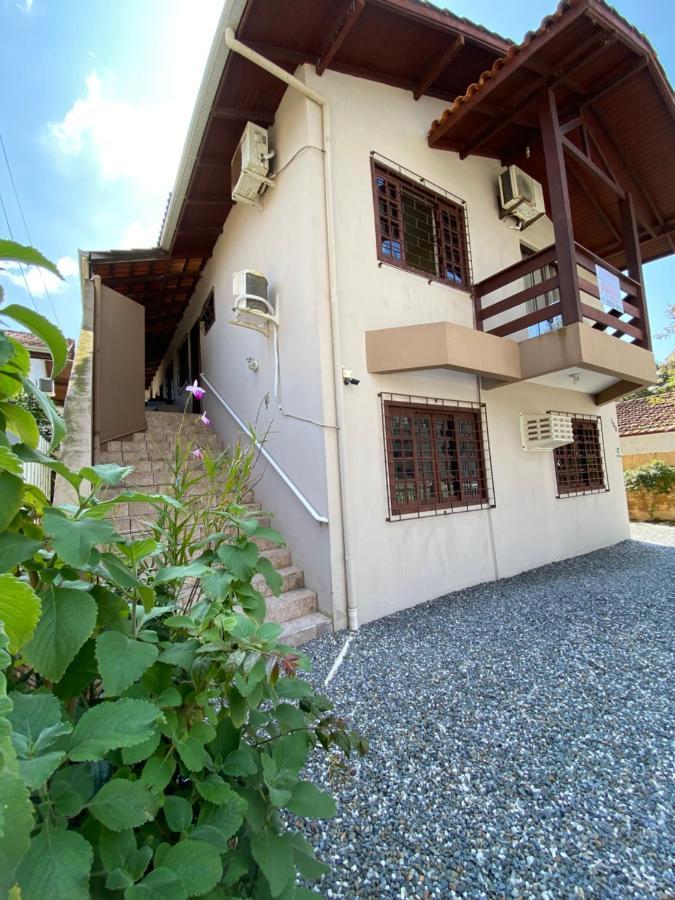 Apartamentos Vo Lela Bombinhas Exterior foto