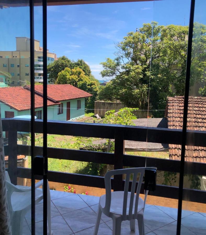 Apartamentos Vo Lela Bombinhas Exterior foto